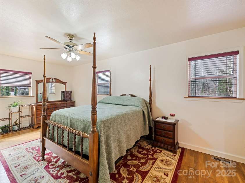 3975 Mountain Creek Road, Robbinsville, NC 28771.  MLS# CAR4329433, YatesRealty ID 4485. 