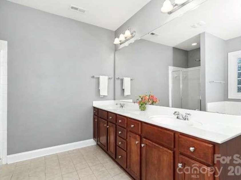 742 Revival Row, Fort Mill, SC 29708.  MLS# CAR4414341, YatesRealty ID 44850. Primary Bathroom