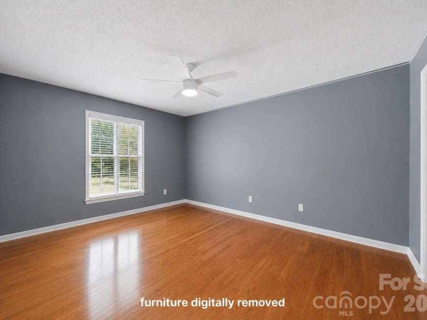 927 Victoria Avenue, Kannapolis, NC 28081.  MLS# CAR4400959, YatesRealty ID 44851. 