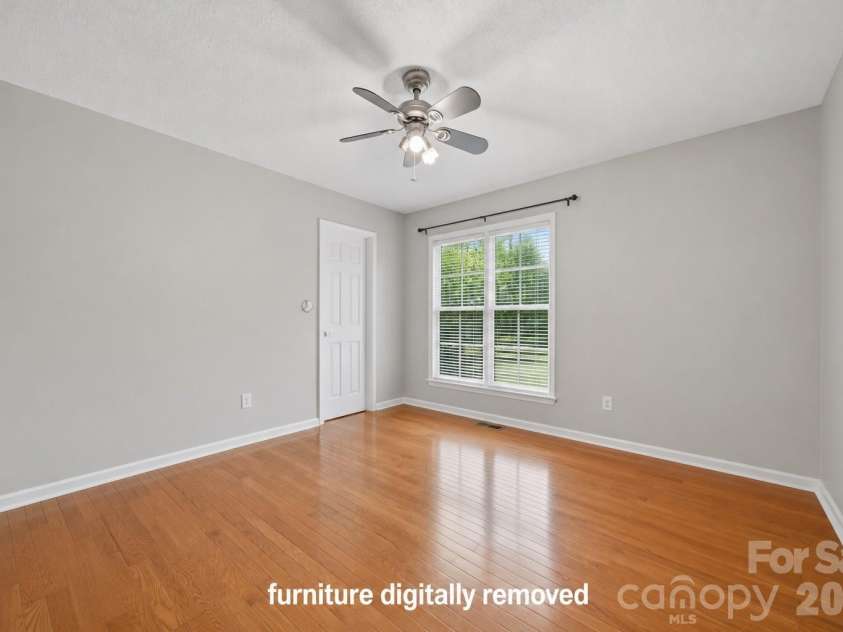 927 Victoria Avenue, Kannapolis, NC 28081.  MLS# CAR4400959, YatesRealty ID 44851. 