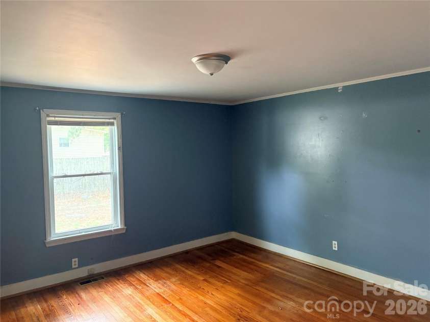 102 Minor Street, Kershaw, SC 29067.  MLS# CAR4415297, YatesRealty ID 44852. Bedroom 1