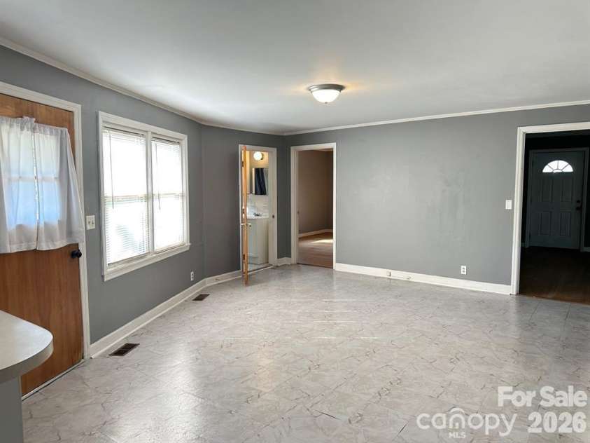 102 Minor Street, Kershaw, SC 29067.  MLS# CAR4415297, YatesRealty ID 44852. Dining area 2nd view