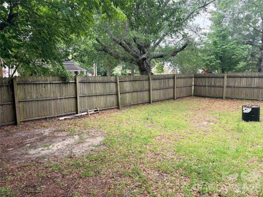 102 Minor Street, Kershaw, SC 29067.  MLS# CAR4415297, YatesRealty ID 44852. Rear Yard