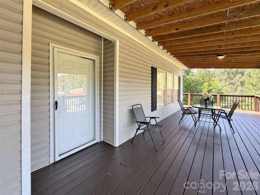 8 Worley Ridge Trail, Candler, NC 28715.  MLS# CAR4408018, YatesRealty ID 44854. 