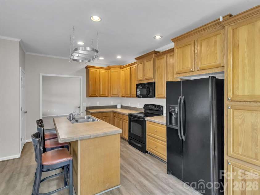 8 Worley Ridge Trail, Candler, NC 28715.  MLS# CAR4408018, YatesRealty ID 44854. 