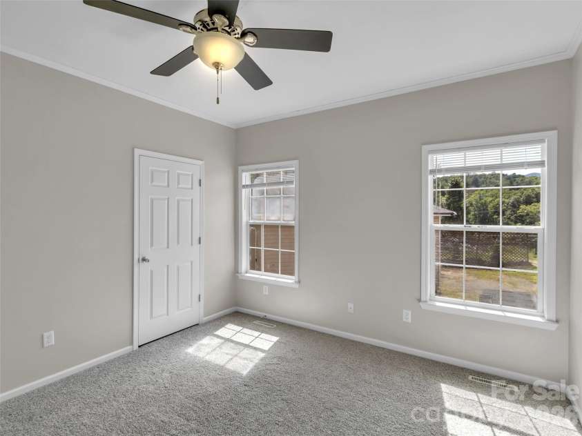 8 Worley Ridge Trail, Candler, NC 28715.  MLS# CAR4408018, YatesRealty ID 44854. 