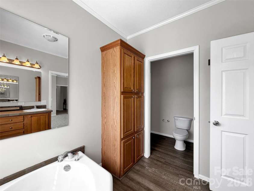 8 Worley Ridge Trail, Candler, NC 28715.  MLS# CAR4408018, YatesRealty ID 44854. 