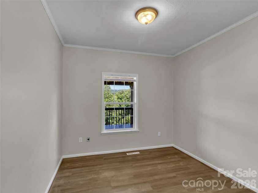 8 Worley Ridge Trail, Candler, NC 28715.  MLS# CAR4408018, YatesRealty ID 44854. 