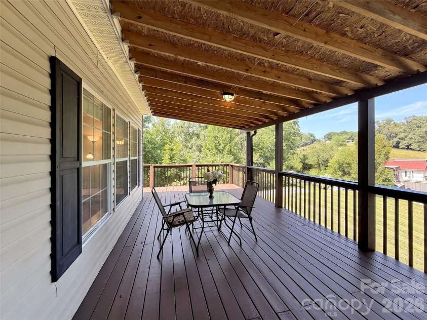 8 Worley Ridge Trail, Candler, NC 28715.  MLS# CAR4408018, YatesRealty ID 44854. 