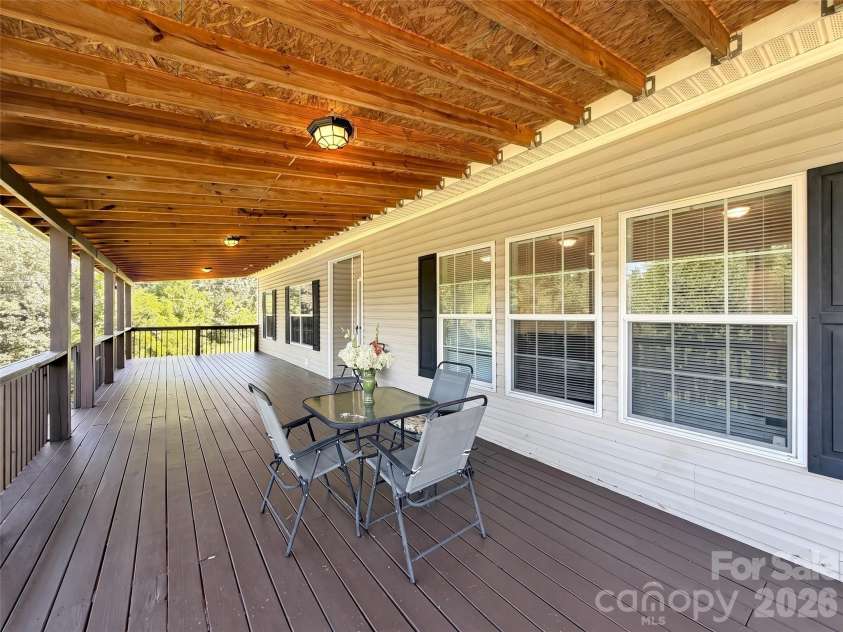 8 Worley Ridge Trail, Candler, NC 28715.  MLS# CAR4408018, YatesRealty ID 44854. 