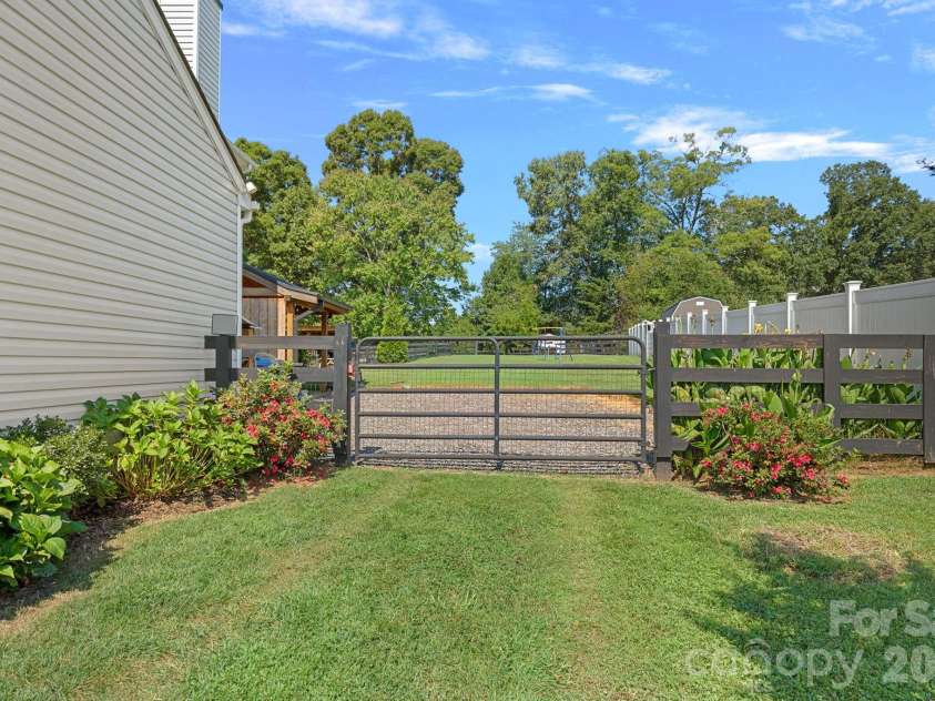 120 Dublin Court, Statesville, NC 28677.  MLS# CAR4419887, YatesRealty ID 44855. 