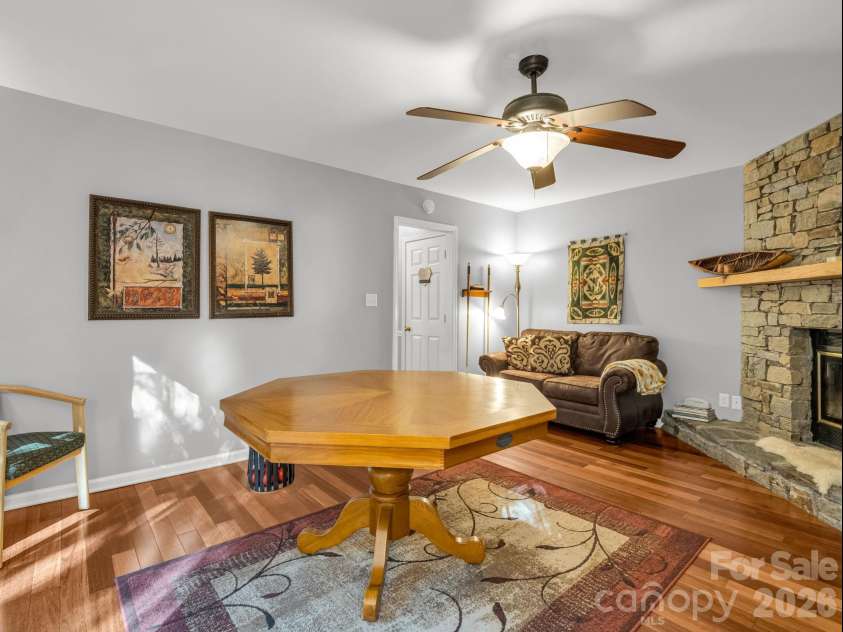 108 Nuthatch Trace, Brevard, NC 28712.  MLS# CAR4414298, YatesRealty ID 44856. 