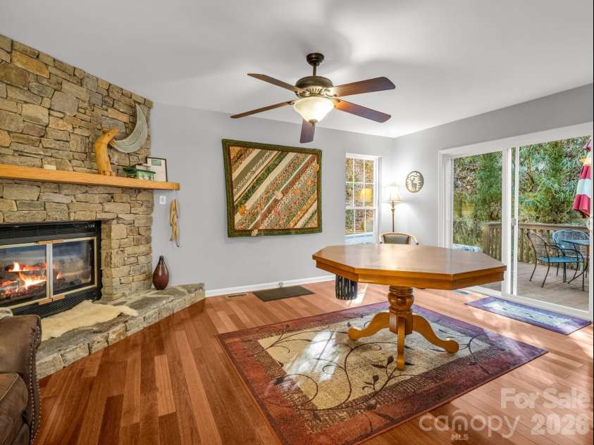 108 Nuthatch Trace, Brevard, NC 28712.  MLS# CAR4414298, YatesRealty ID 44856. 