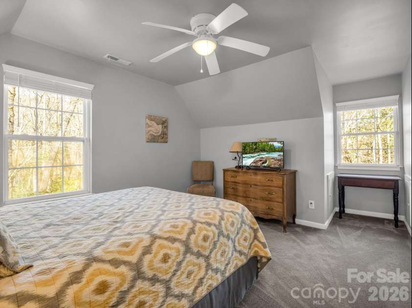 108 Nuthatch Trace, Brevard, NC 28712.  MLS# CAR4414298, YatesRealty ID 44856. 