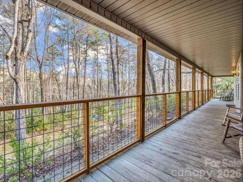 108 Nuthatch Trace, Brevard, NC 28712.  MLS# CAR4414298, YatesRealty ID 44856. 