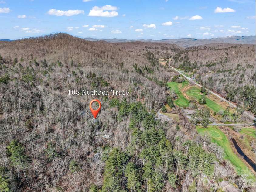 108 Nuthatch Trace, Brevard, NC 28712.  MLS# CAR4414298, YatesRealty ID 44856. 