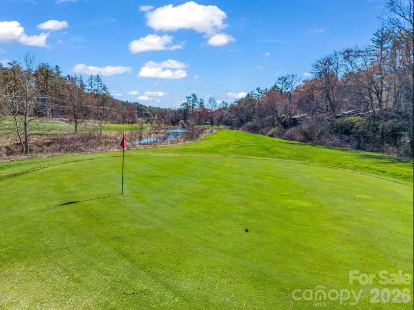108 Nuthatch Trace, Brevard, NC 28712.  MLS# CAR4414298, YatesRealty ID 44856. 