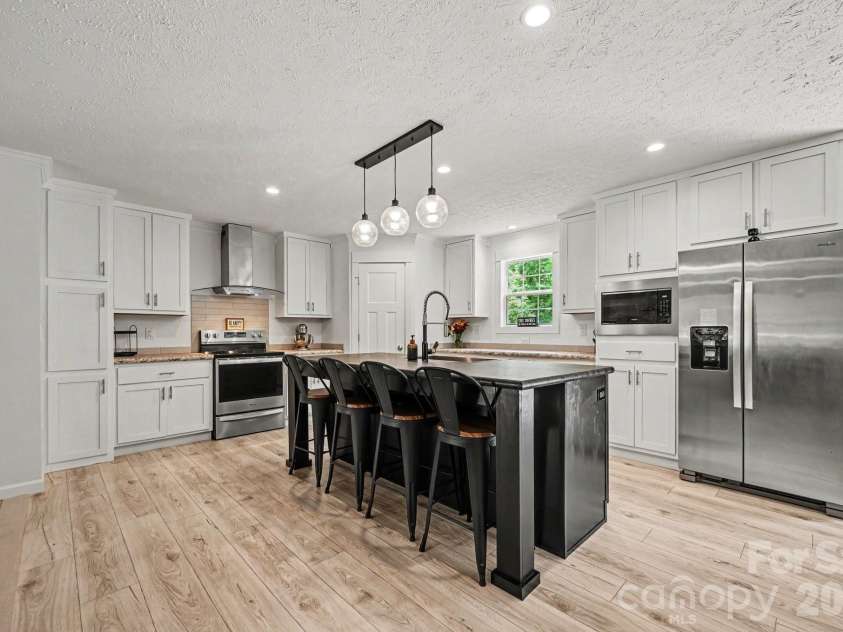 135 Elliot Drive, Salisbury, NC 28147.  MLS# CAR4414631, YatesRealty ID 44857. 