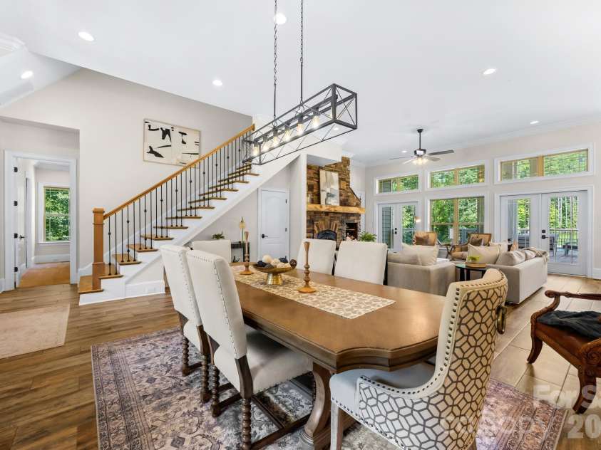 6334 Long Island Road, Catawba, NC 28609.  MLS# CAR4413966, YatesRealty ID 44859. 12ft ceilings on main level