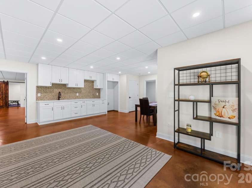 6334 Long Island Road, Catawba, NC 28609.  MLS# CAR4413966, YatesRealty ID 44859. Basement kitchen area