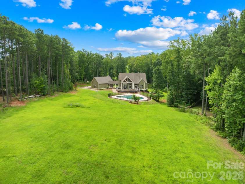 6334 Long Island Road, Catawba, NC 28609.  MLS# CAR4413966, YatesRealty ID 44859. Large backyard