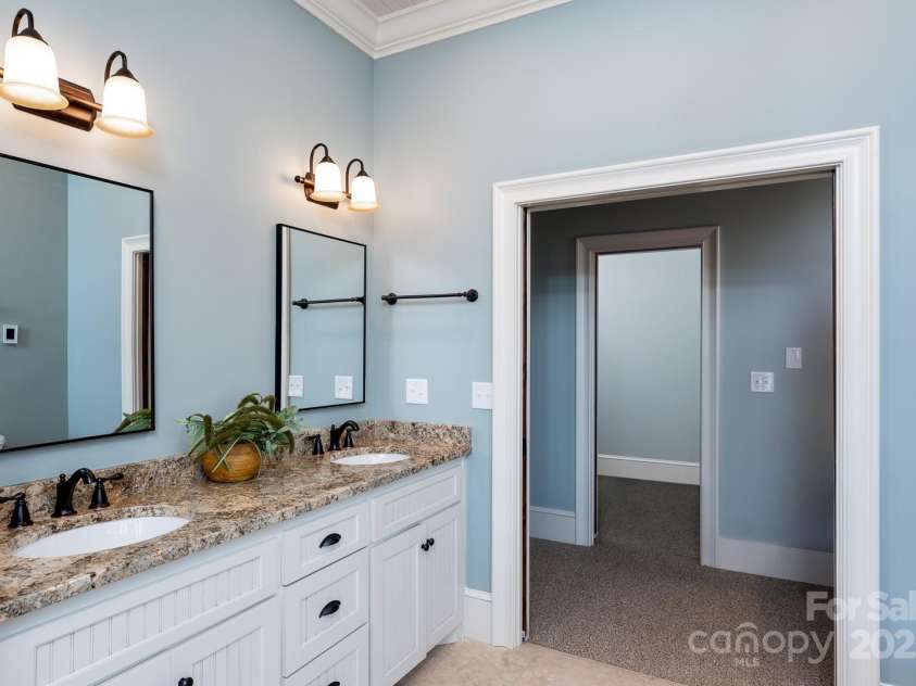 628 Rock Ledge Lane, Linville, NC 28646.  MLS# CAR4230974, YatesRealty ID 4486. 