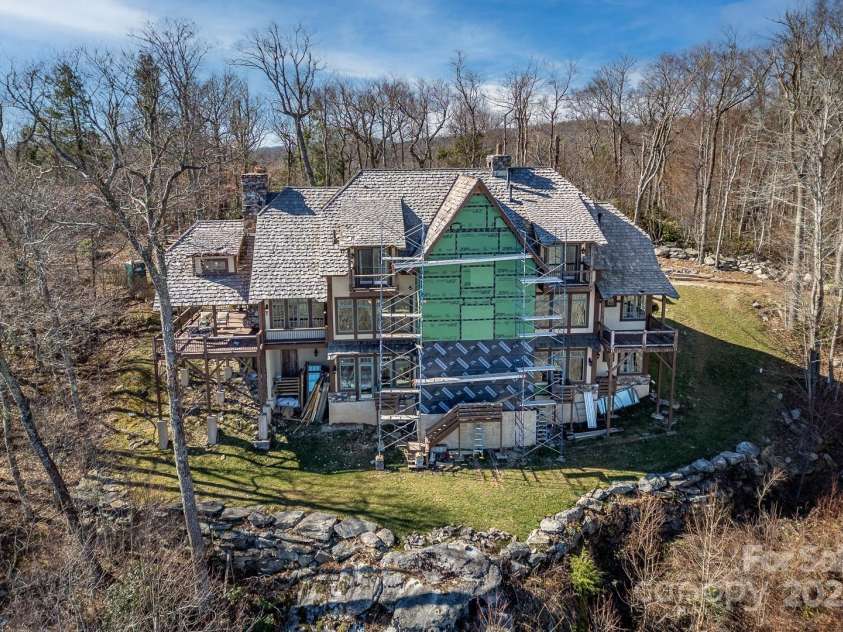 628 Rock Ledge Lane, Linville, NC 28646.  MLS# CAR4230974, YatesRealty ID 4486. Picture of Damage