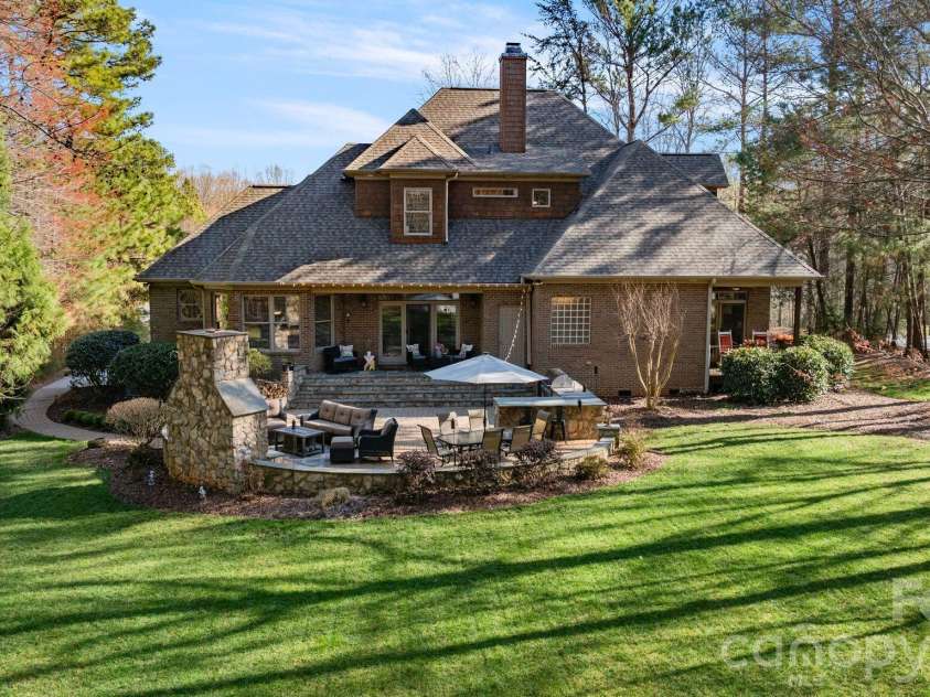 2379 Metcalf Drive, Sherrills Ford, NC 28673.  MLS# CAR4415302, YatesRealty ID 44861. 