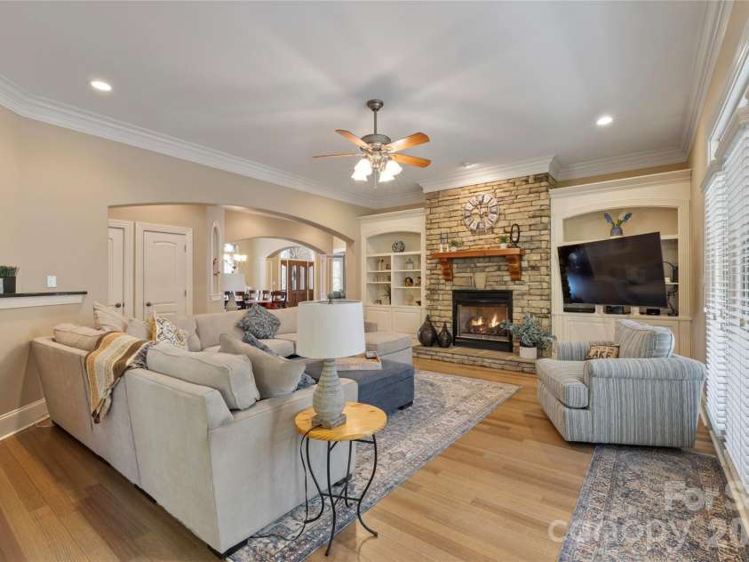 2379 Metcalf Drive, Sherrills Ford, NC 28673.  MLS# CAR4415302, YatesRealty ID 44861. 