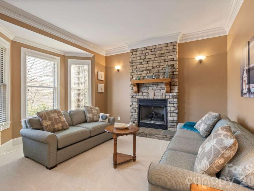 2379 Metcalf Drive, Sherrills Ford, NC 28673.  MLS# CAR4415302, YatesRealty ID 44861. 