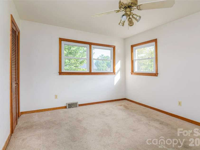 32 Kathy Drive, Waynesville, NC 28786.  MLS# CAR4411160, YatesRealty ID 44862. Bedrooom 1