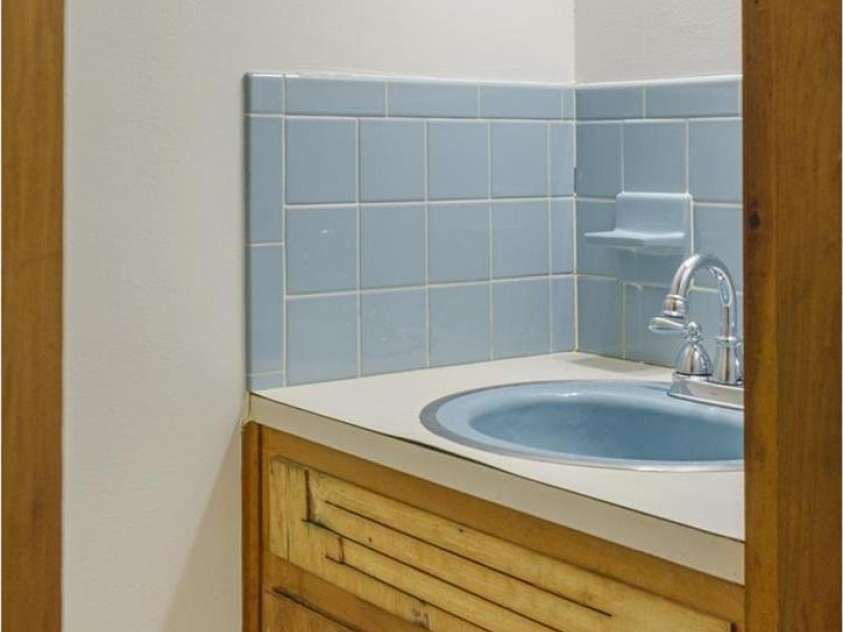 32 Kathy Drive, Waynesville, NC 28786.  MLS# CAR4411160, YatesRealty ID 44862. Half Bath