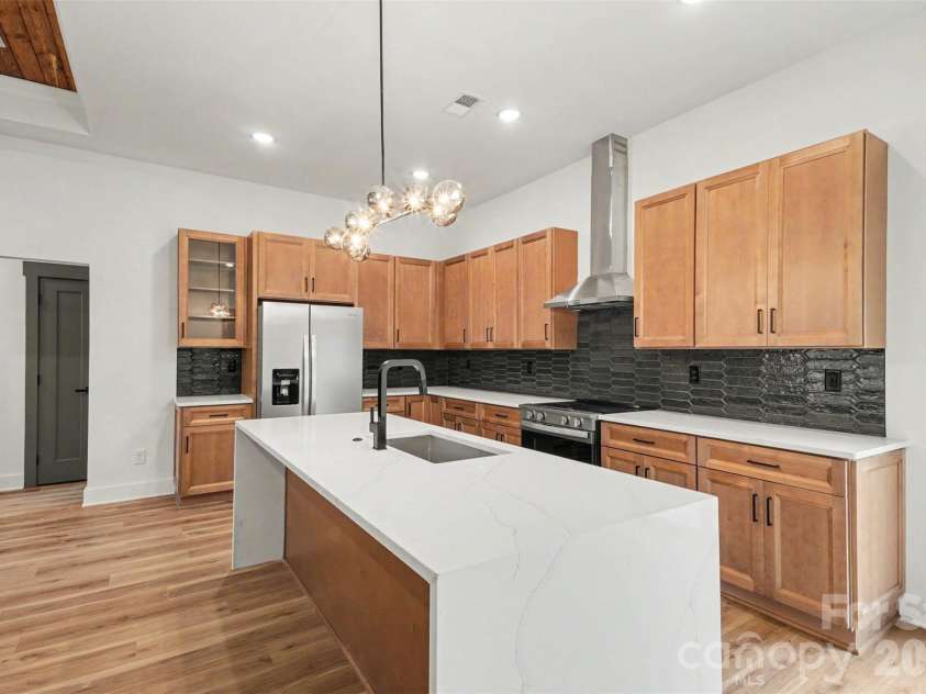 504 24th Street, Kannapolis, NC 28083.  MLS# CAR4415212, YatesRealty ID 44863. 