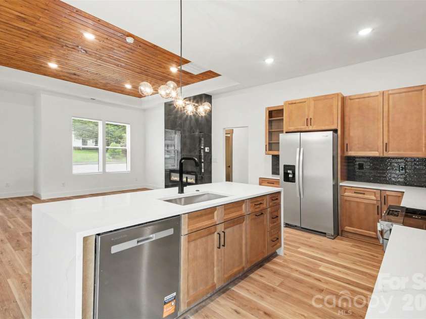 504 24th Street, Kannapolis, NC 28083.  MLS# CAR4415212, YatesRealty ID 44863. 