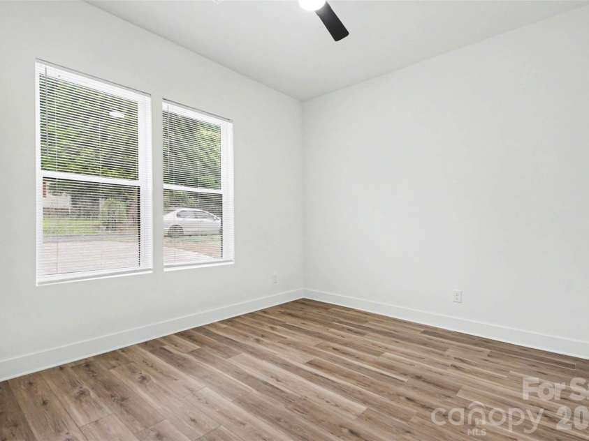 504 24th Street, Kannapolis, NC 28083.  MLS# CAR4415212, YatesRealty ID 44863. 