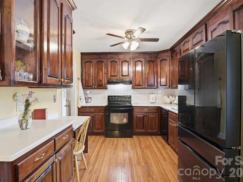 1287 Queensgate Street, Gastonia, NC 28054.  MLS# CAR4408126, YatesRealty ID 44865. 