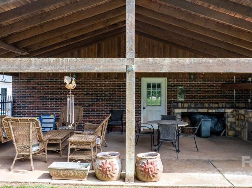 1316 Oak Canopy Road, Lincolnton, NC 28092.  MLS# CAR4415317, YatesRealty ID 44866. 