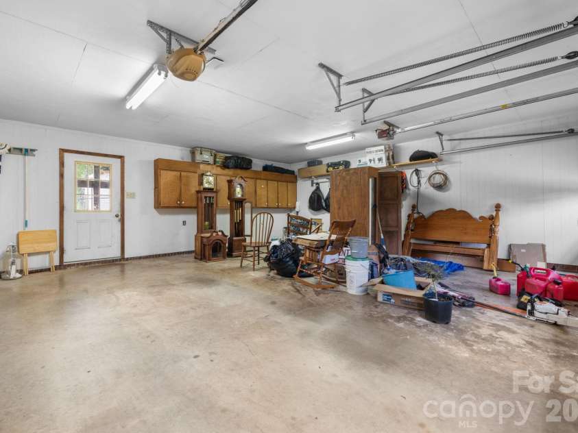 1316 Oak Canopy Road, Lincolnton, NC 28092.  MLS# CAR4415317, YatesRealty ID 44866. 