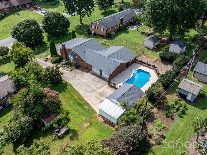 1316 Oak Canopy Road, Lincolnton, NC 28092.  MLS# CAR4415317, YatesRealty ID 44866. 