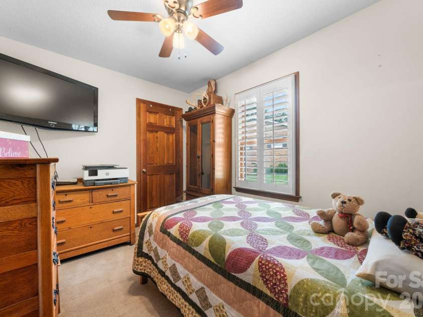 1316 Oak Canopy Road, Lincolnton, NC 28092.  MLS# CAR4415317, YatesRealty ID 44866. Third bedroom