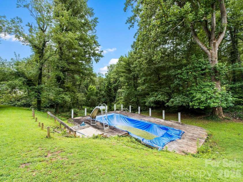 48 Faircrest Road, Asheville, NC 28804.  MLS# CAR4415306, YatesRealty ID 44868. 