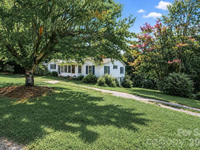 141 Pine State Road, Troutman, NC 28166.  MLS# CAR4413374, YatesRealty ID 44870. 