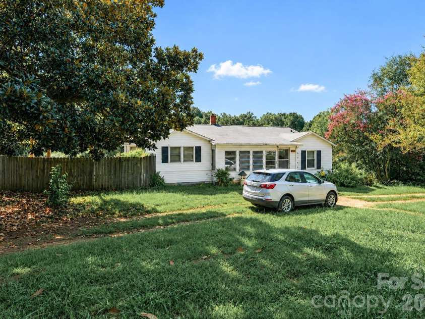 141 Pine State Road, Troutman, NC 28166.  MLS# CAR4413374, YatesRealty ID 44870. 