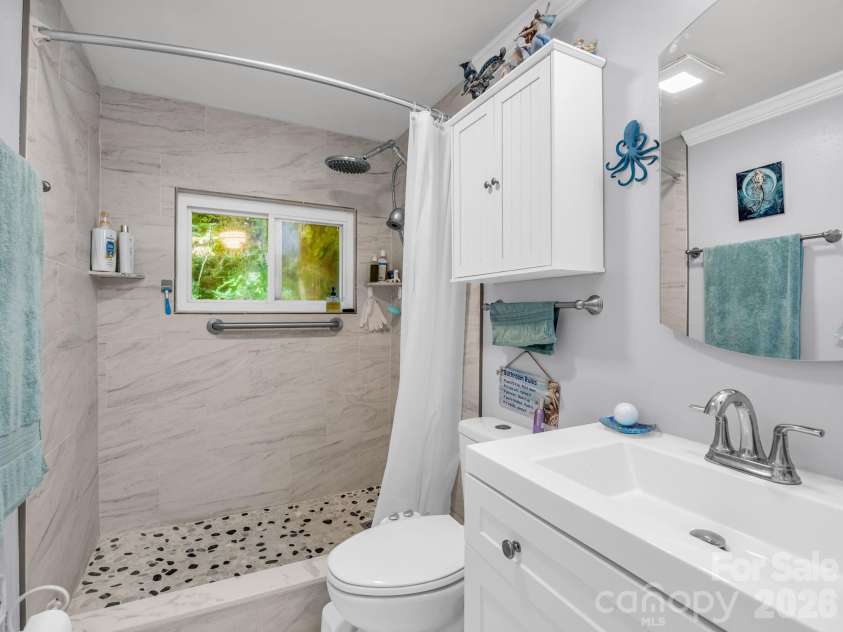 60 Owenby Cove Road, Fairview, NC 28730.  MLS# CAR4408666, YatesRealty ID 44874. 