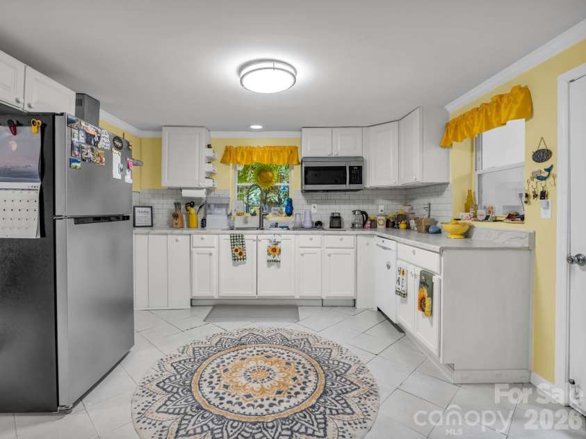 60 Owenby Cove Road, Fairview, NC 28730.  MLS# CAR4408666, YatesRealty ID 44874. 