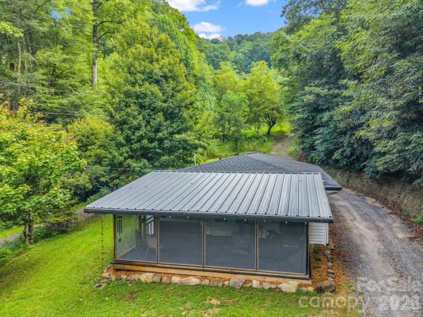 60 Owenby Cove Road, Fairview, NC 28730.  MLS# CAR4408666, YatesRealty ID 44874. 