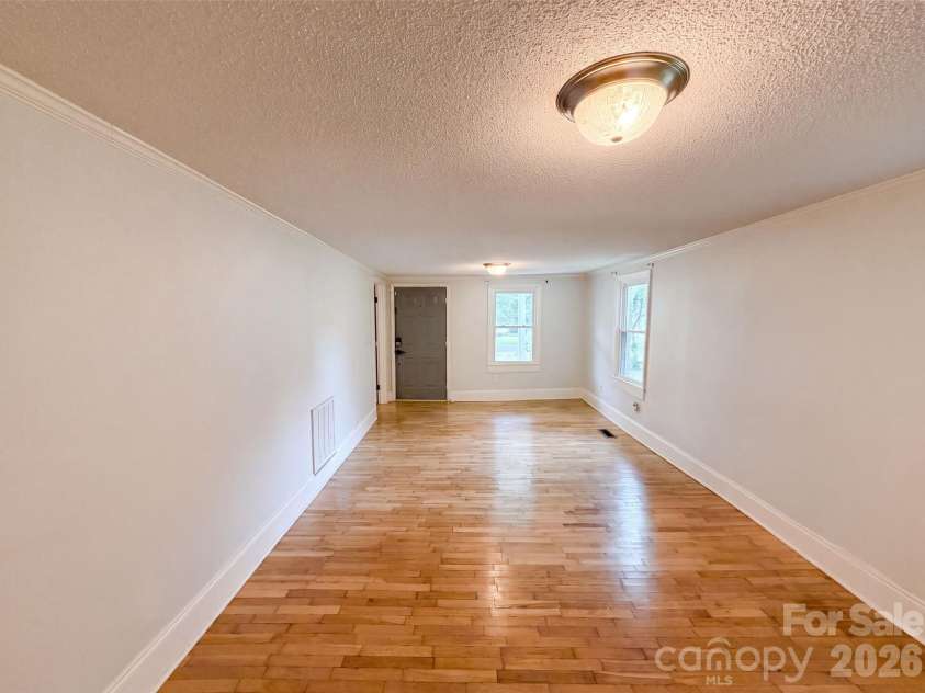 1017 White Lane, Gastonia, NC 28052.  MLS# CAR4415334, YatesRealty ID 44875. 