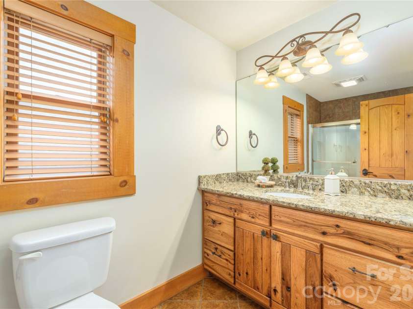 93 Rachels Circle, Maggie Valley, NC 28751.  MLS# CAR4408080, YatesRealty ID 44878. 