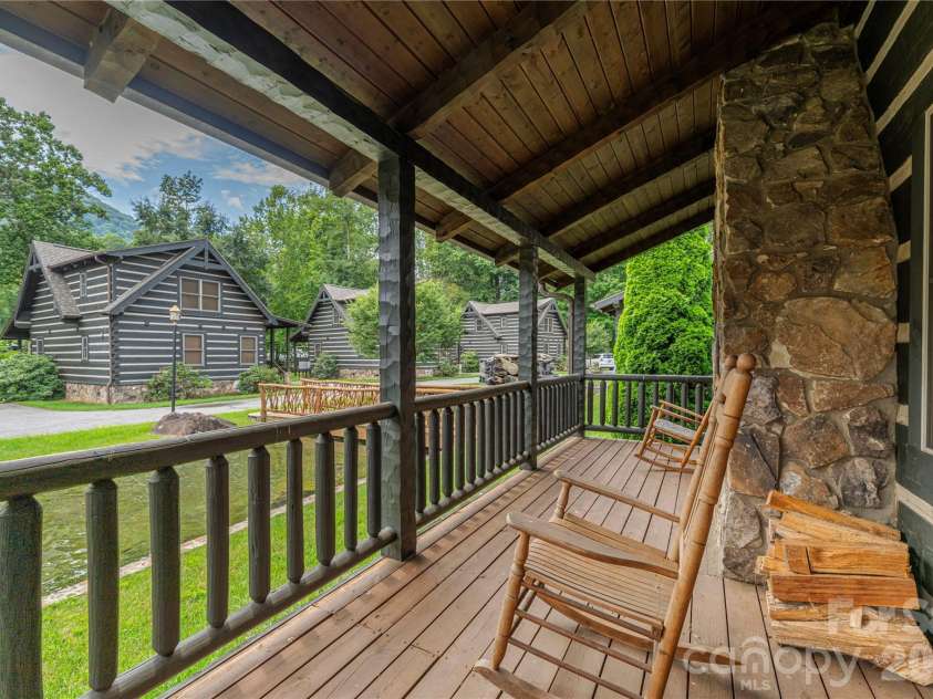 93 Rachels Circle, Maggie Valley, NC 28751.  MLS# CAR4408080, YatesRealty ID 44878. 