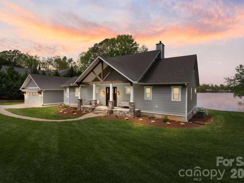 1786 Riverview Road, Lexington, NC 27292.  MLS# CAR4367857, YatesRealty ID 44879. 
